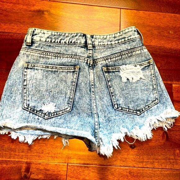 Bullhead shorts  - Picture 4 of 9